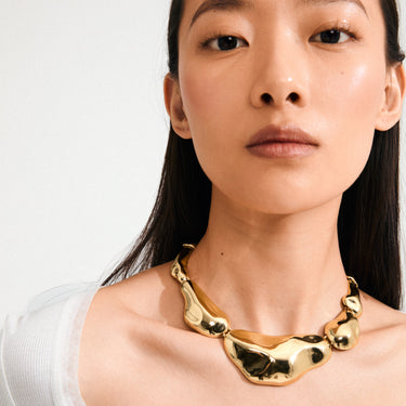 Collar statement grueso, con formas geométricas, baño de oro 18k — FREE