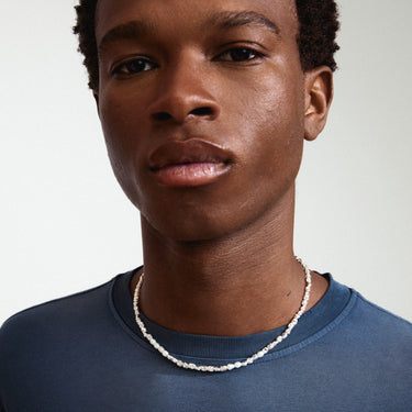 Collar corto de cuentas sólidas de pepitas y perlas, baño de plata esterlina — TIDE