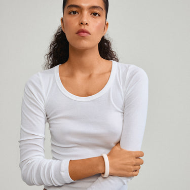 Pulsera bangle blanca, baño de plata esterlina — ECLIPSE