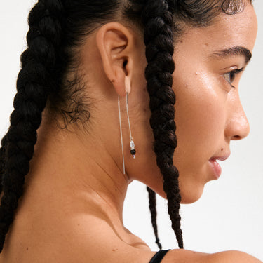 Aretes colgantes, diseño boho asimétrico, baño de plata esterlina — BETWEEN