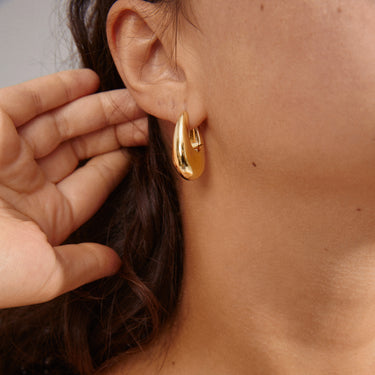 Aretes de aro grandes y gruesos, baño de oro 18k — AUTUMN