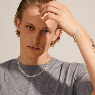 Pulsera multicadenas finas de distintos diseños, baño de plata esterlina — LILY