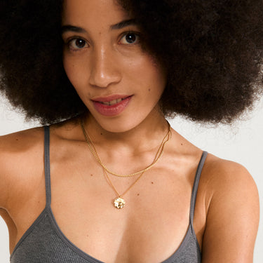 Collar cadena fina set 2-in-1, colgante forma de moneda, baño de oro 18k — DECLAN