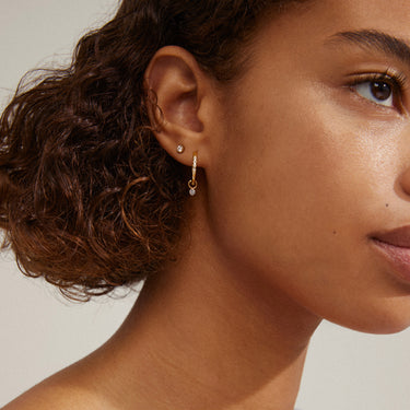 Pack 2 aretes, brillantes de botón, aros con brillantes baño de oro 18k — ELNA